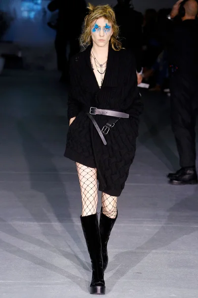 Look 7